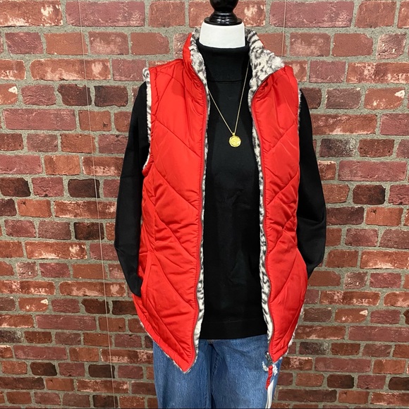 1X Leopard Reversible Sherpa Zip Up Vest - Picture 6 of 17